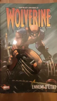 Bandes dessinées MARVEL : Wolverine  (Lot de 16 Livres)