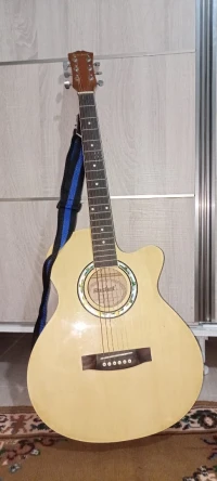 Guitare rocket 