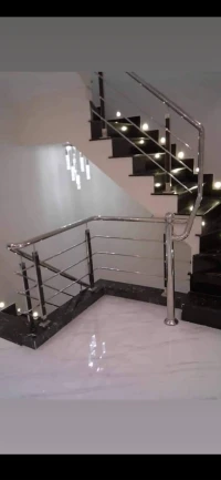 Rampe D'escalier Garde De Corps En Inox / Verre.