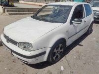 voitures-volkswagen-golf-4-2001-el-khroub-constantine-algerie