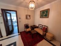 شقة-بيع-05-غرف-وهران-الجزائر