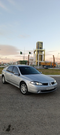 voitures-renault-laguna-2-2002-authentique-biskra-algerie