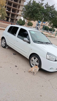 voitures-renault-clio-campus-2014-chlef-algerie