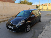 voitures-renault-clio-3-2012-night-and-day-sedrata-souk-ahras-algerie