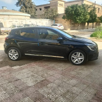 voitures-renault-clio-5-2021-business-azazga-tizi-ouzou-algerie