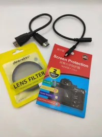Canon EOS 2000D + EF-S 18-55mm lII Kit 24,1 millions de pixel.