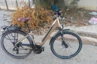 Vélo de Ville Électrique Bicyklet Camille Shimano Acera/Altus 8V 504 Wh 700 mm Beige Ivoire