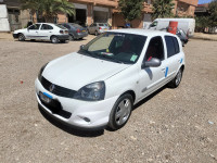 voitures-renault-clio-campus-2012-bye-mahdia-tiaret-algerie