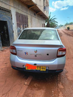 berline-renault-symbol-2015-made-in-bladi-khemis-miliana-ain-defla-algerie