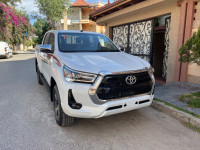 automobiles-toyota-hilux-2024-mohammadia-alger-algerie