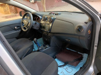 voitures-dacia-sandero-stepway-2023-fifteen-accessoirise-chlef-algerie