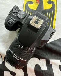 canon 250d objectif stm new  Clik 8k
