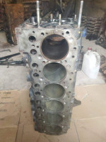 pieces-moteur-derachees-nissan-patrol-td42-messad-djelfa-algerie