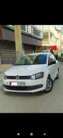 voitures-volkswagen-polo-sedan-2015-tebessa-algerie