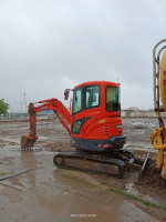 construction-travaux-location-mini-pelle-avec-godet-et-brise-rouche-dar-el-beida-alger-algerie