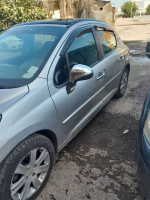 voitures-peugeot-207-2009-premium-bouira-algerie