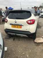 voitures-renault-captur-2016-luxe-dar-el-beida-alger-algerie