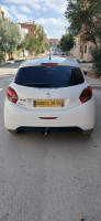 voitures-peugeot-208-2016-allure-facelift-ain-touta-batna-algerie