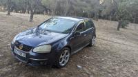 moyenne-berline-volkswagen-golf-5-2005-constantine-algerie