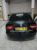 grande-berline-skoda-superb-2014-akbou-bejaia-algerie