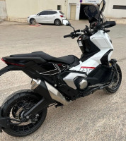 motos-et-scooters-xadvi-750-honda-2024-algerie