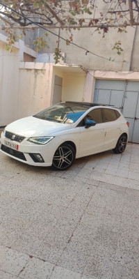 voitures-seat-ibiza-2018-high-ain-defla-algerie