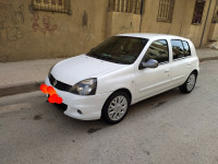 citadine-renault-clio-campus-2014-bye-sidi-aich-bejaia-algerie