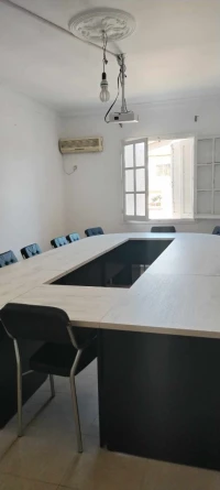 Table de réunion