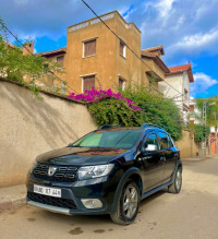 voitures-dacia-sandero-2017-stepway-boumedfaa-ain-defla-algerie