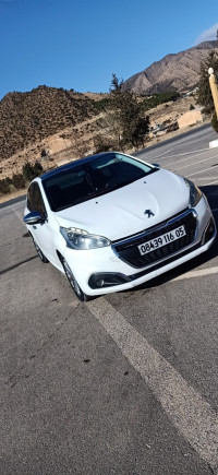 voitures-peugeot-208-2016-allure-facelift-batna-algerie