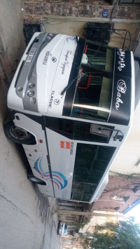 bus-isuzu-2011-blida-algerie