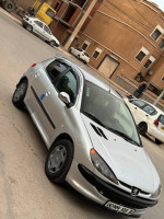 voitures-peugeot-206-2003-bir-el-djir-oran-algerie