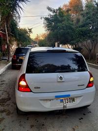 voitures-renault-clio-campus-2013-bye-ouled-el-alleug-blida-algerie