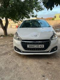 سيارات-peugeot-208-2015-allure-تاجنانت-ميلة-الجزائر
