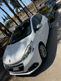 سيارات-peugeot-208-2019-allure-facelift-دار-البيضاء-الجزائر