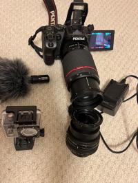 آلة-تصوير-appareil-photo-avec-deux-objectifs-55-300-18-50-et-micro-camera-go-pro-هيليوبوليس-قالمة-الجزائر