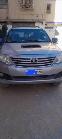 السيارات-النفعية-toyota-fortuner-2015-حاسي-مسعود-ورقلة-الجزائر