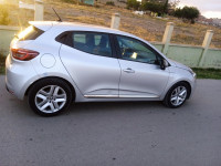 voitures-renault-clio5-2021-business-oued-zenati-guelma-algerie