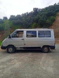 fourgon-renault-trafic-1995-tizi-ouzou-algerie