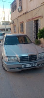 voitures-mercedes-classe-c-2000-classic-msila-algerie