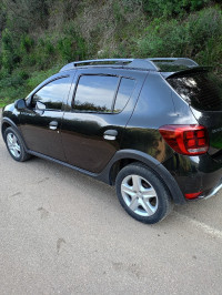 voitures-dacia-sandero-2018-stepway-skikda-algerie