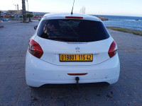 voitures-peugeot-208-2015-allure-cherchell-tipaza-algerie