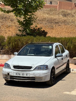 voitures-opel-astra-2001-lakhdaria-bouira-algerie