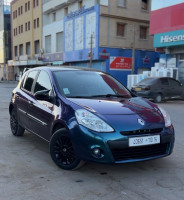 voitures-renault-clio-3-2010-dar-el-beida-alger-algerie