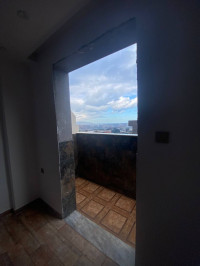 appartement-vente-f3-alger-bordj-el-kiffan-algerie