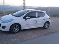 voitures-peugeot-207-2011-allure-bouandas-setif-algerie