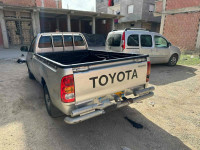 utilitaire-toyota-hilux-2011-saoula-alger-algerie