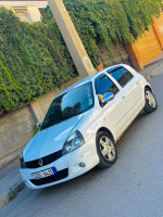 voitures-renault-clio-campus-2014-bye-constantine-algerie