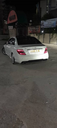 voitures-mercedes-classe-c-2011-c250-bejaia-algerie