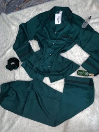 Pyjama boutonnée en satin femme